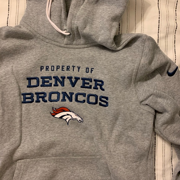Brocnos Sweatshirt - Picture 1 of 3